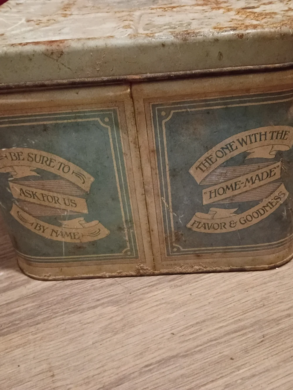 Vintage Bread Tin - Green and Cream
